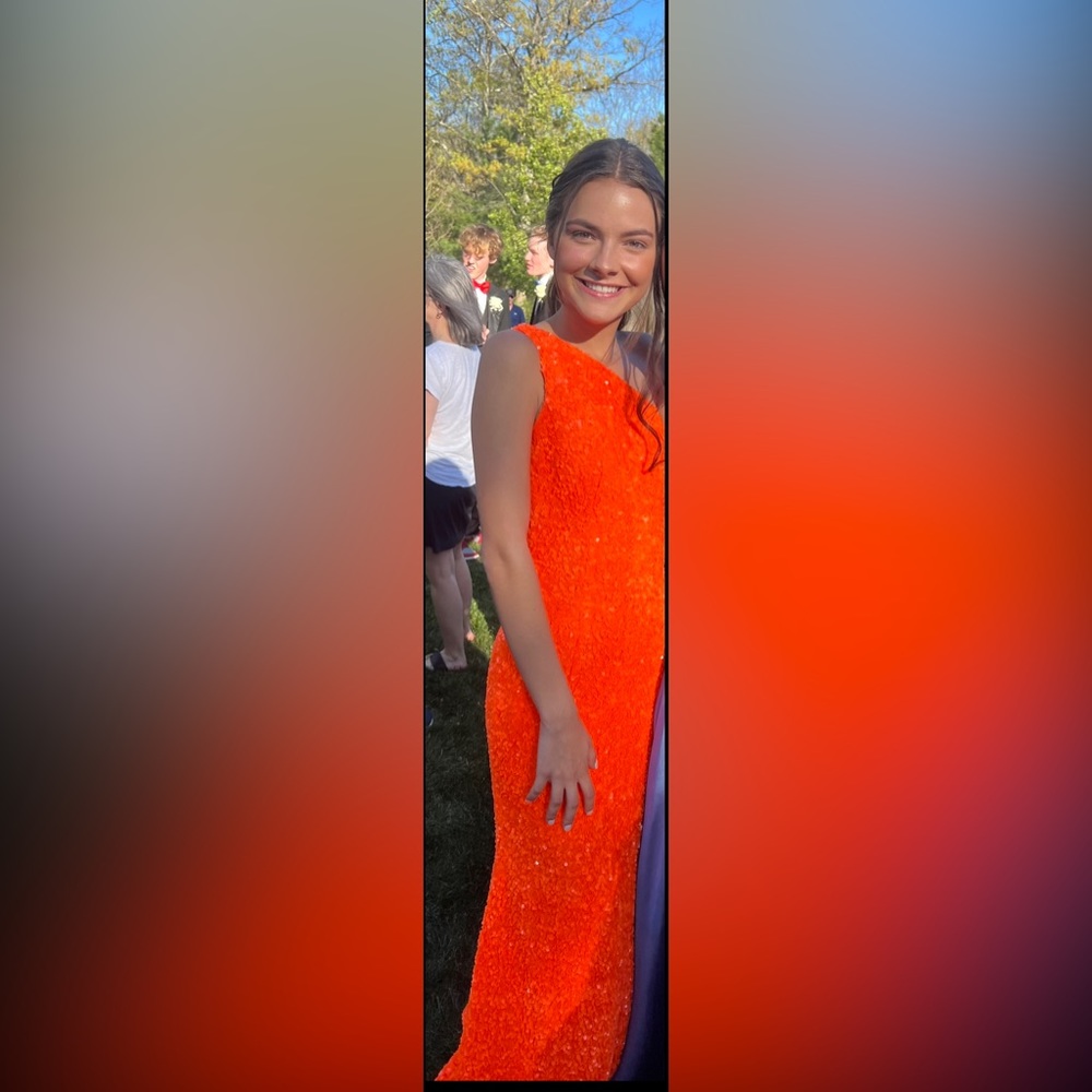 PROM DRESS WORN ONCE SIZE 0 ORANGE